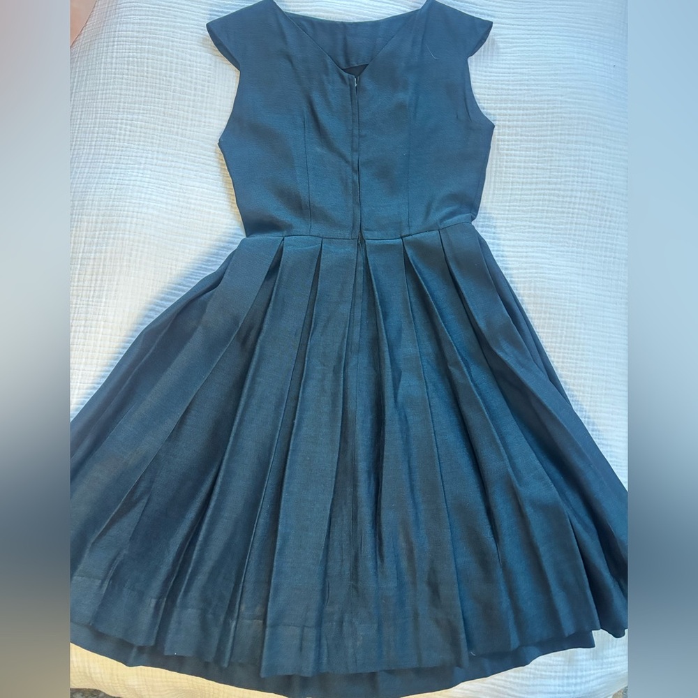 VINTAGE 50s navy blue pleated party dress - Picture 5 of 11